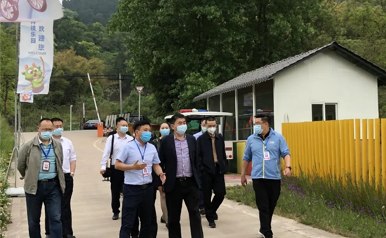 四川AG尊时凯龙人生就博集团党委委员、副总经理沈钧一行到金龙长城景区调研 1周前